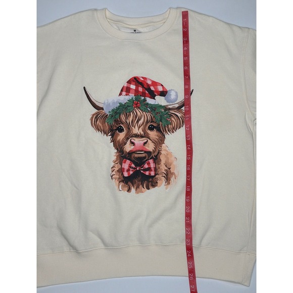 NWT Christmas Cow Sweatshirt Cream Holiday Graphic Long Sleeve Women's Medium - Picture 6 of 11